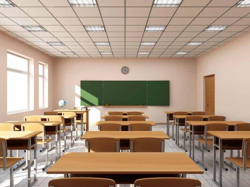 New Saudi Arabia educational visa: classroom with desks and chalkboard