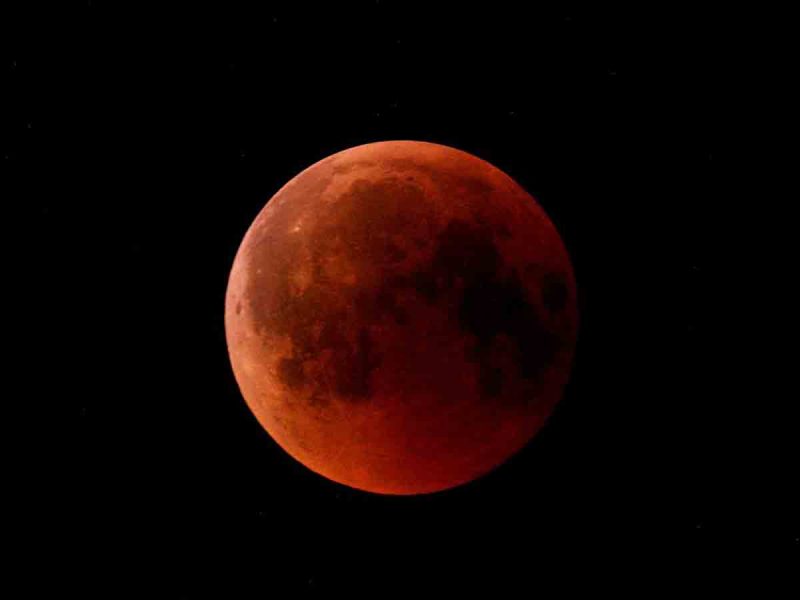 Saudi Arabia: Blood Moon